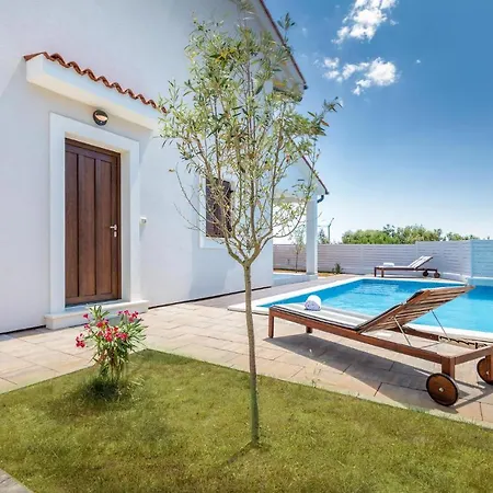 Cozy In Betiga With Outdoor Swimming Pool *