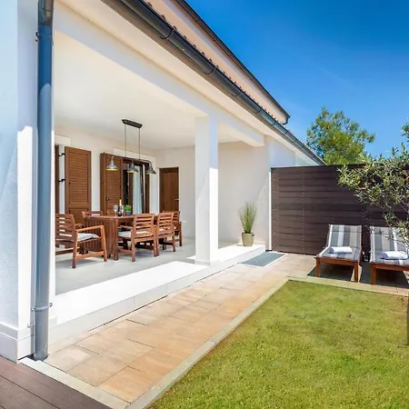 Cozy In Betiga With Outdoor Swimming Pool Σπίτι διακοπών *